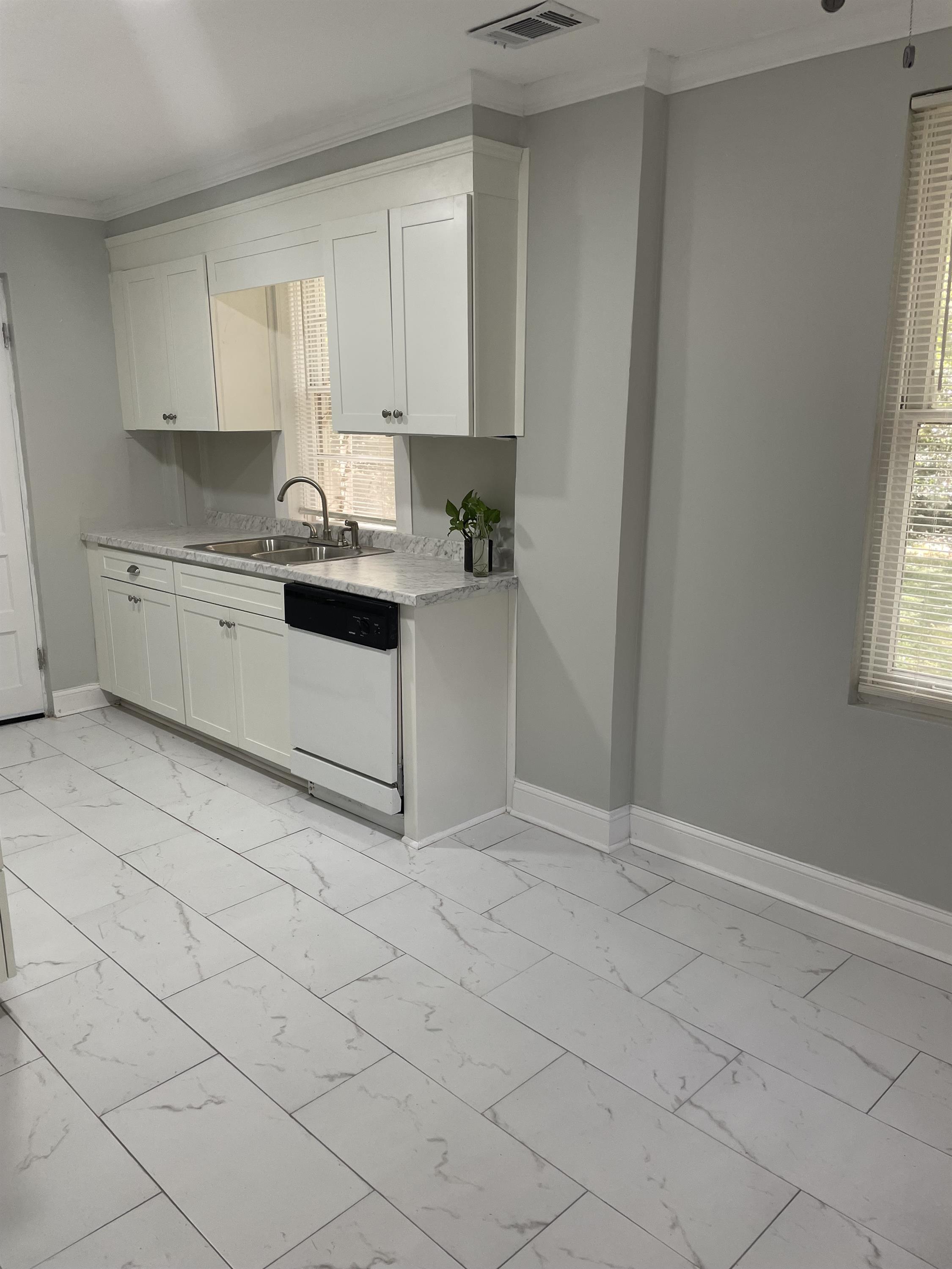 895 Drewry Street, Apt. C